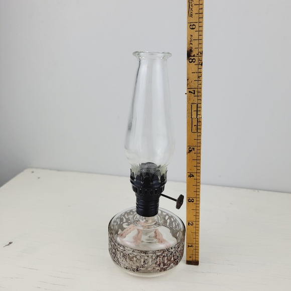 Vintage Mini Oil Lamp 8" Clear Glass Tarnished Metal Band 1950s 1960s - Picture 9 of 15